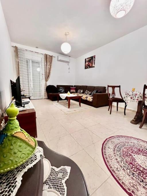 Les Champs Et Les Sabots Apartment Ouled Maamar Bagian luar foto